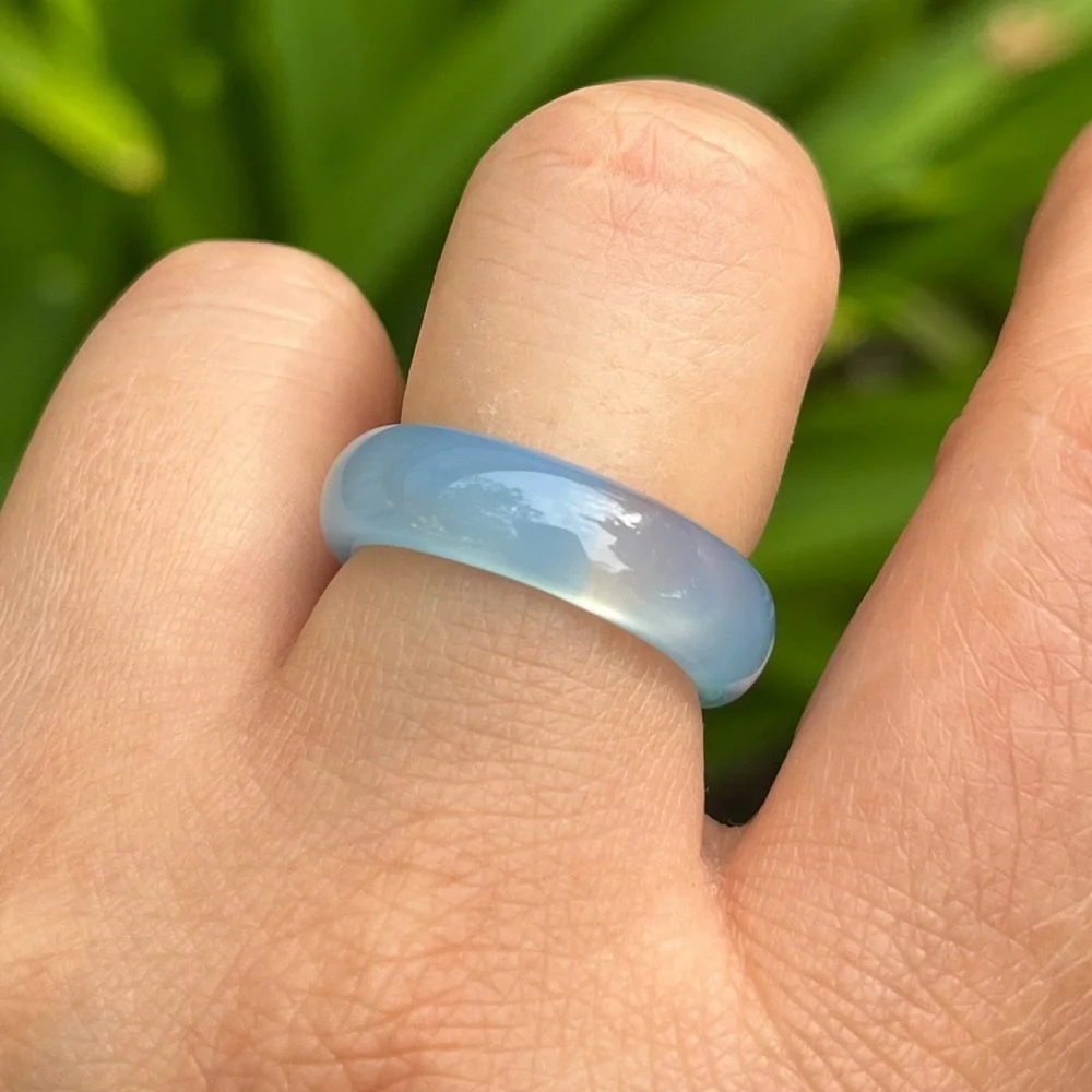 Size 7.5 blue chalcedony band ring 0088‎